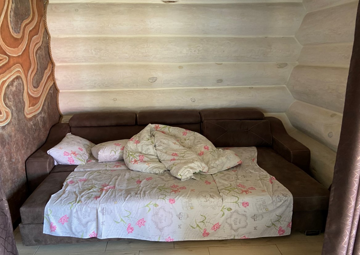 Изображение кровати в апартаментах в Белладжио